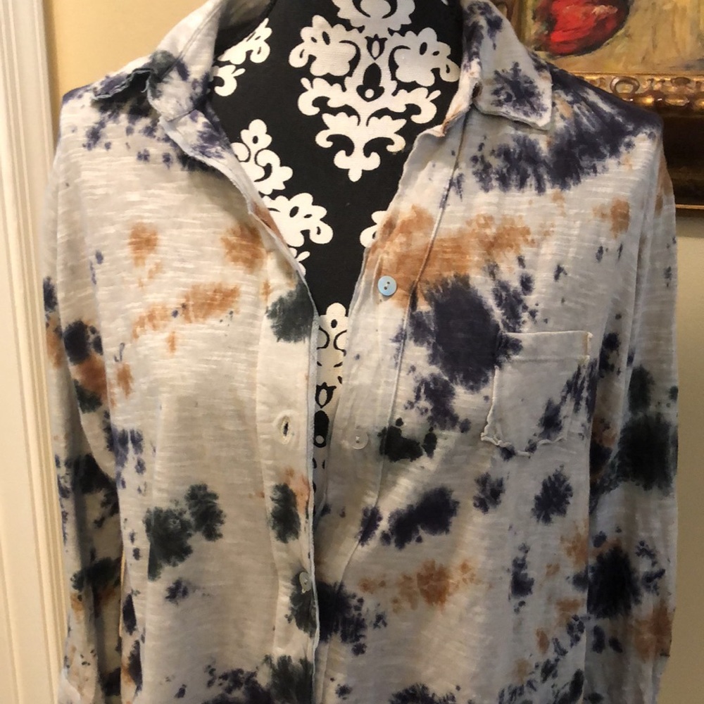 🎨CAITE Handmade Tie-dye, distressed ribbon trim, collared button-down jersey